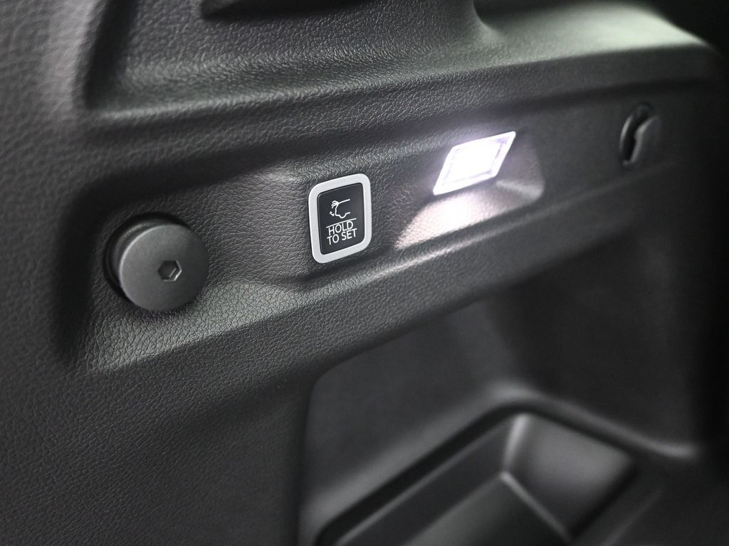 2025 Jeep Grand Cherokee Altitude X photo 9