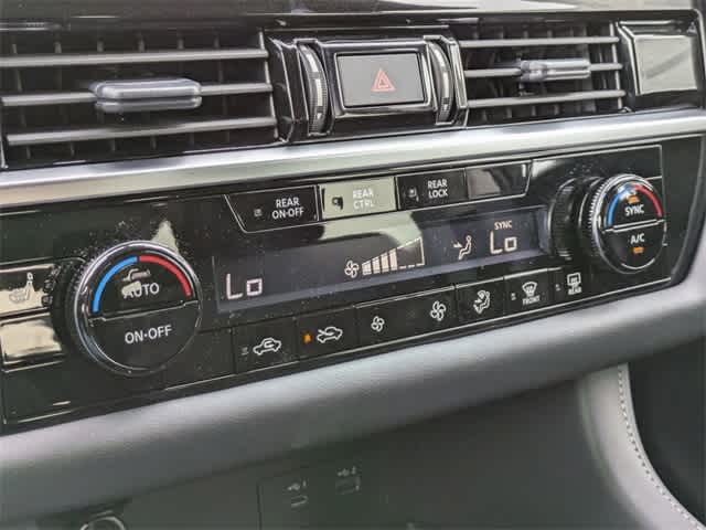 2025 Nissan Pathfinder SV photo 16