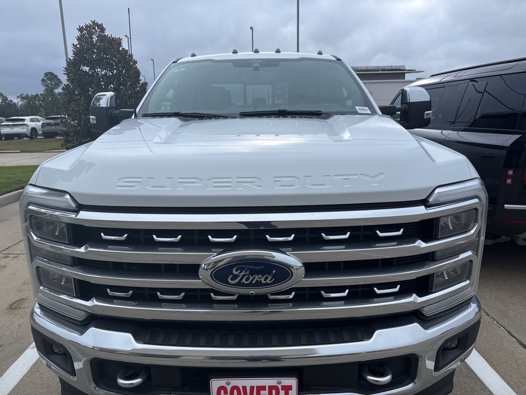 2024 Ford F-350 photo 2