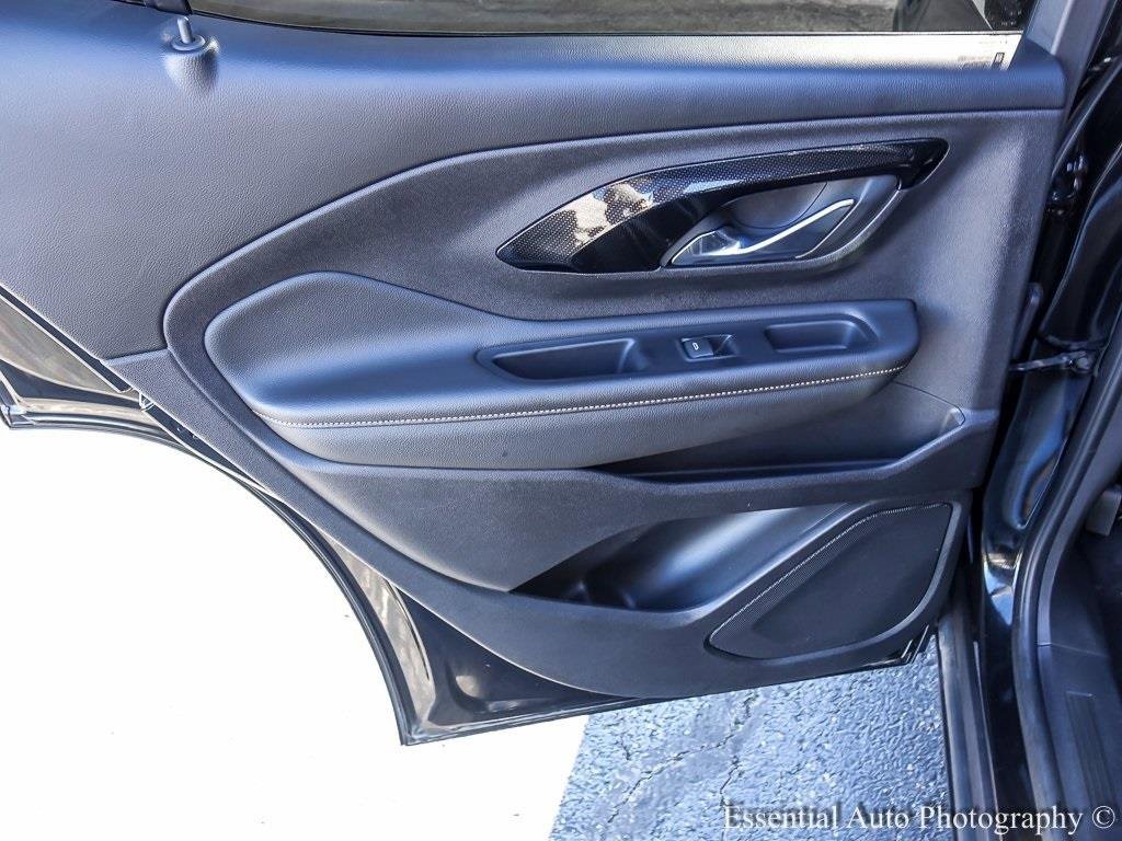 2023 GMC TERRAIN - Image 16