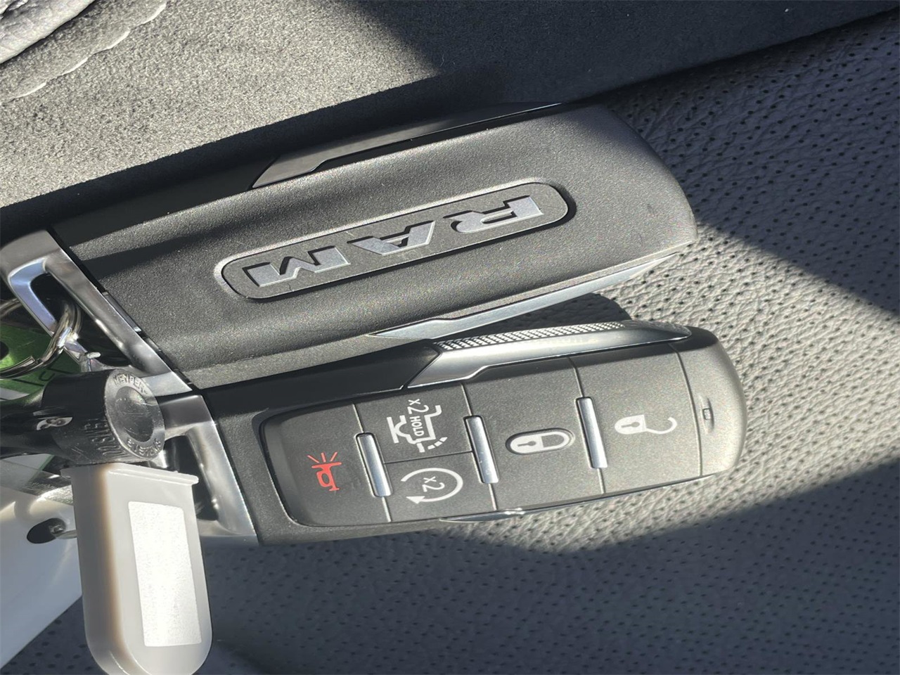 2026 Ram 2500 Laramie photo 32