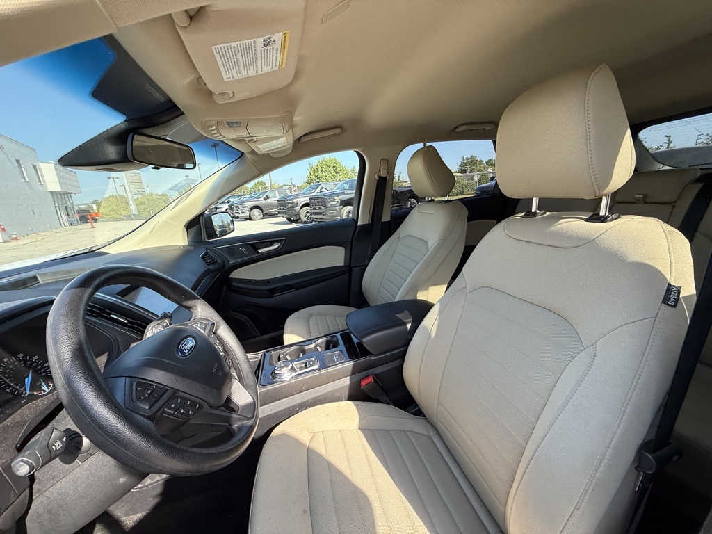2020 Ford Edge SE photo 11