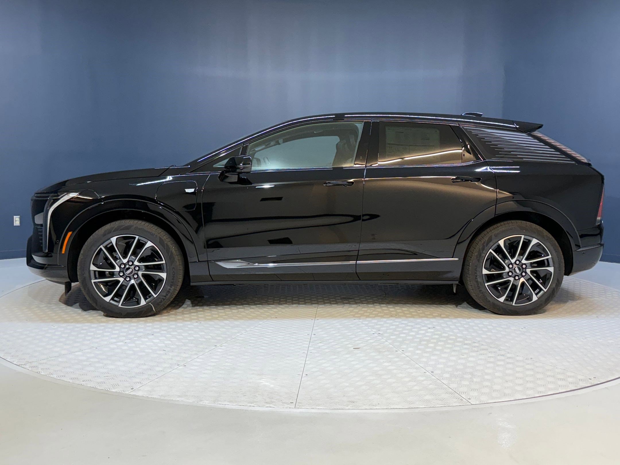 2026 Cadillac Optiq Sport photo 2