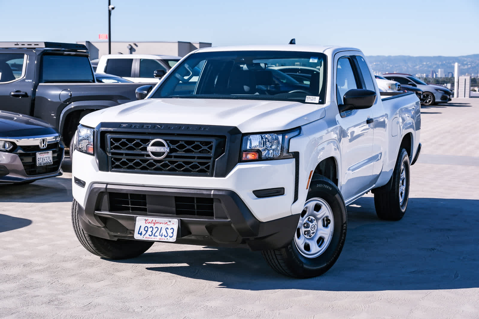 2023 Nissan Frontier S's photo