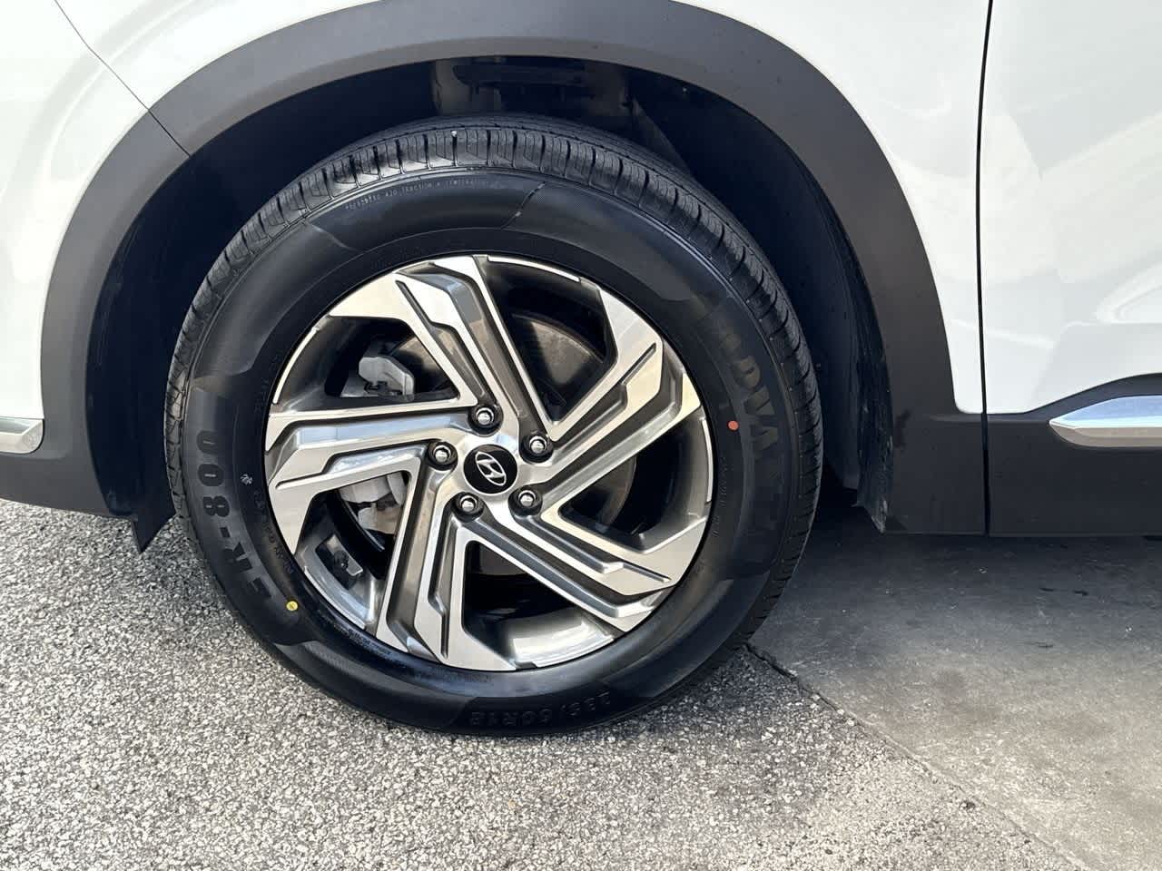 2023 Hyundai Santa Fe SEL Premium photo 9