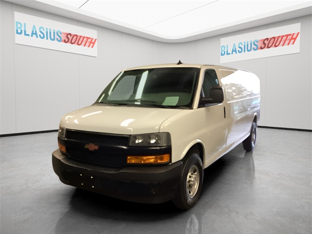 2018 Chevrolet Express 2500 Work Van photo 4