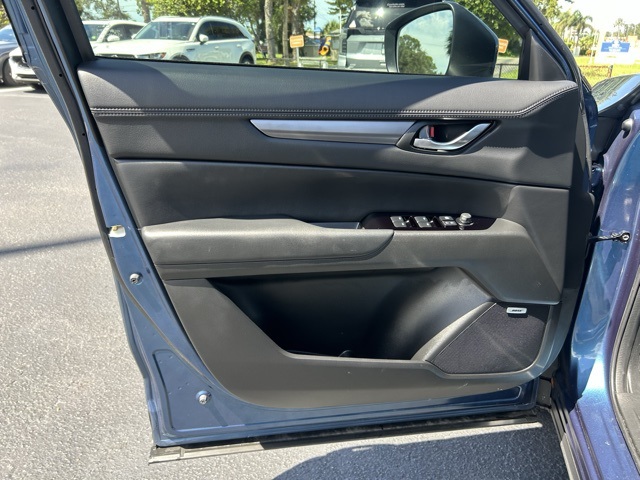 2020 Mazda CX-5 Touring photo 11