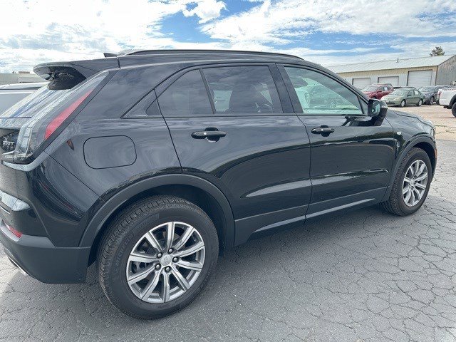 2023 Cadillac XT4 Sport photo 4