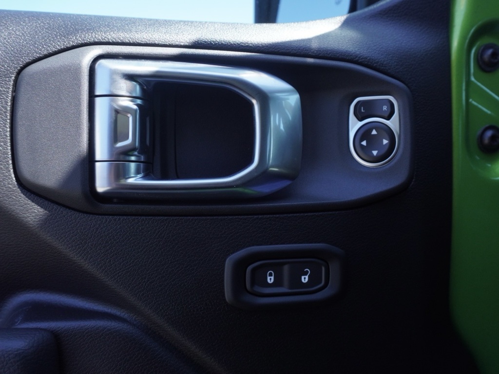 2025 Jeep Gladiator Sport photo 12