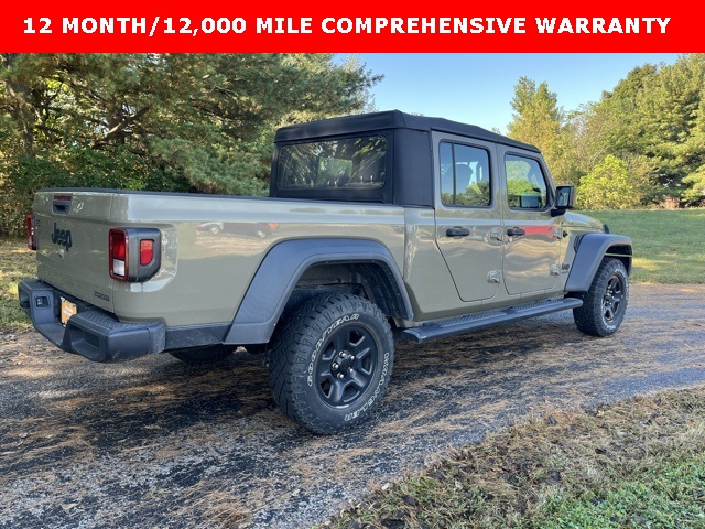 2020 Jeep Gladiator Sport photo 3