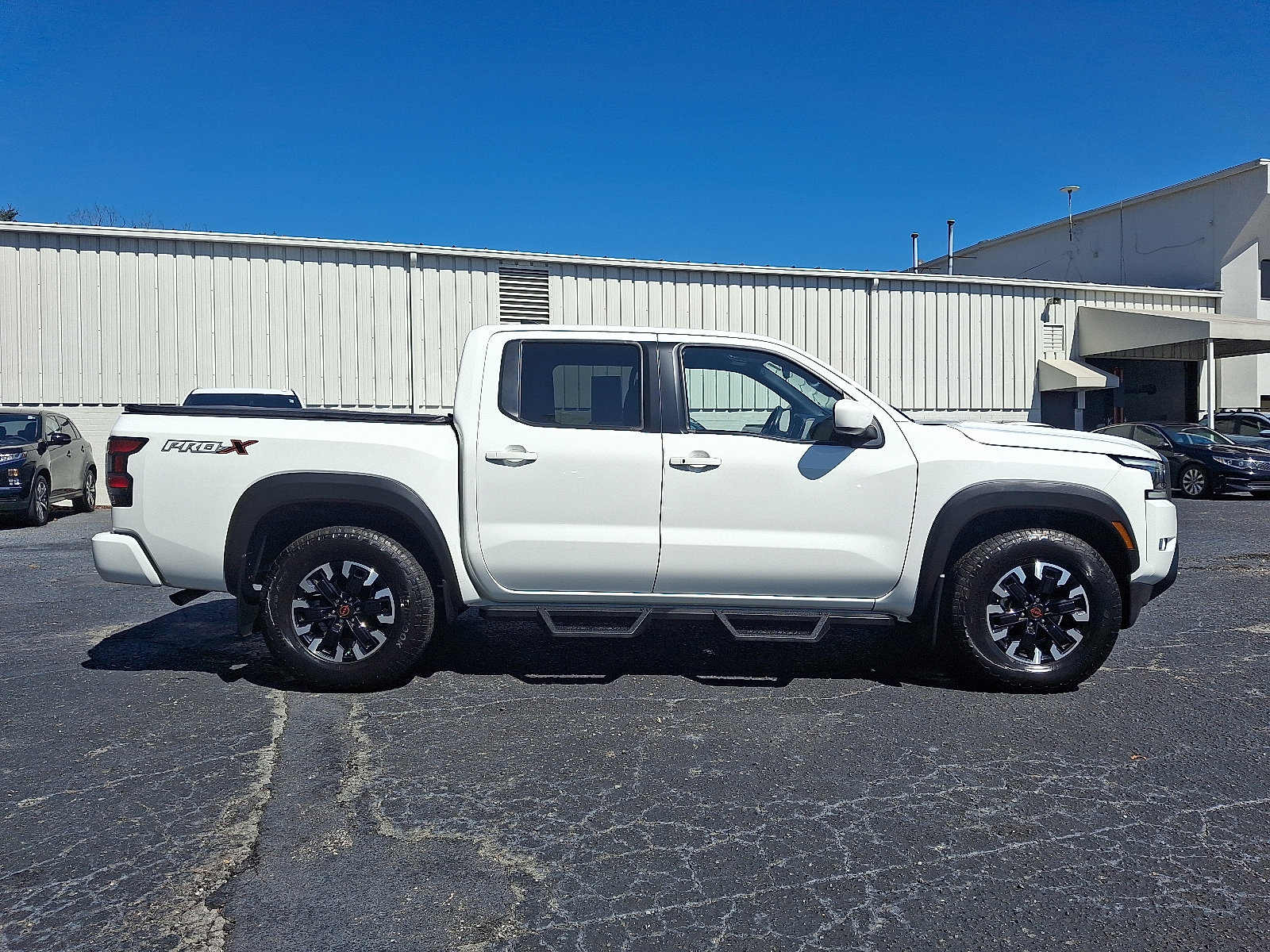 2022 Nissan Frontier Crew Cab PRO-X photo 7
