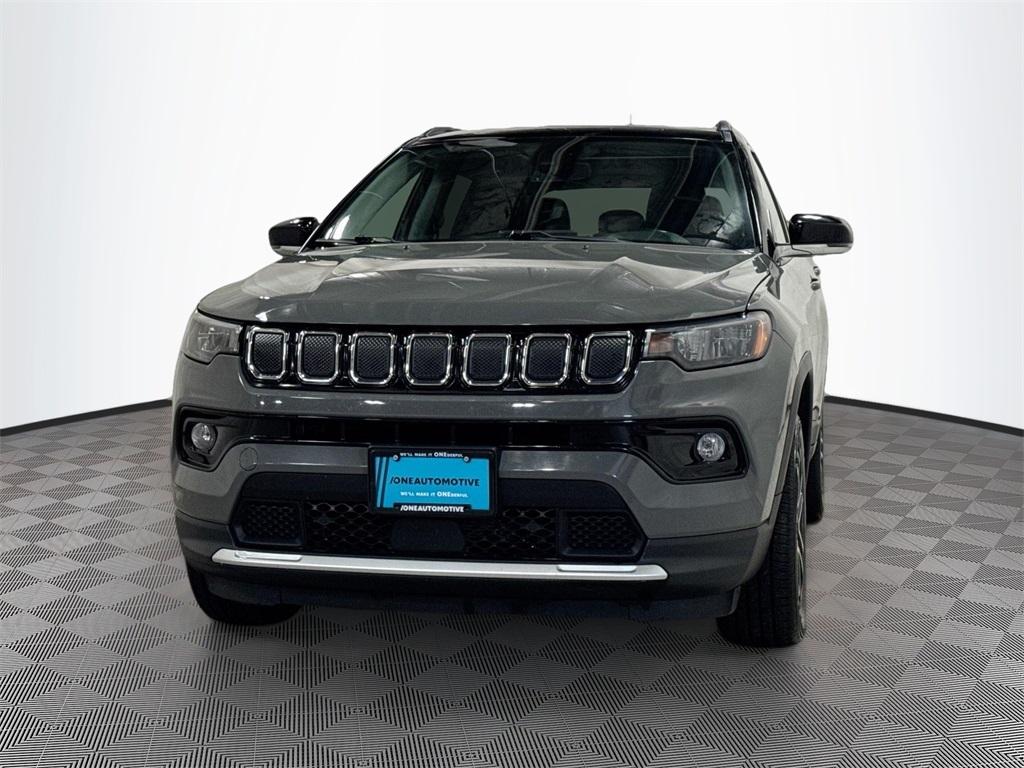 2022 Jeep Compass Limited's photo