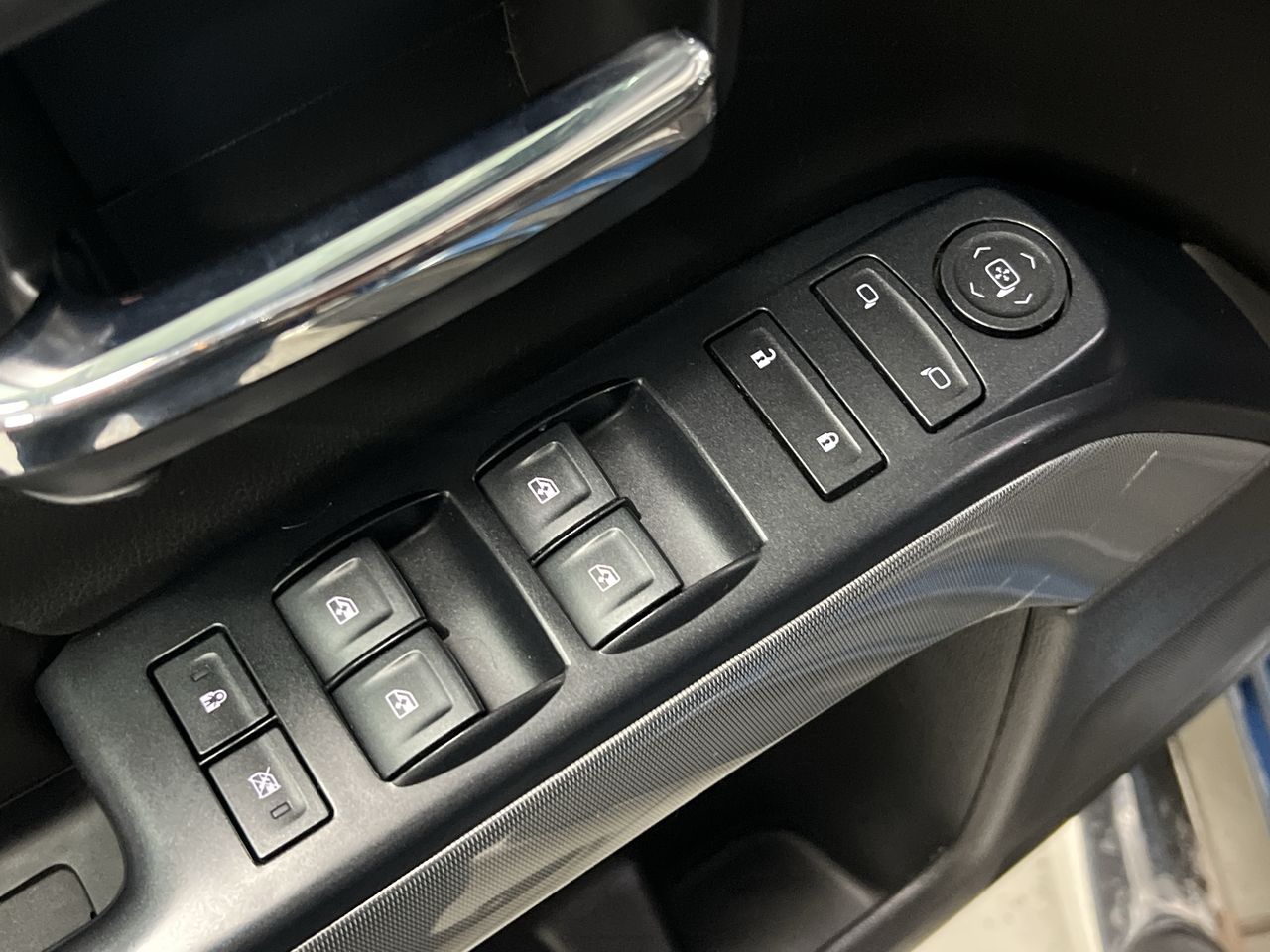 2018 Chevrolet Silverado 1500 LT photo 20