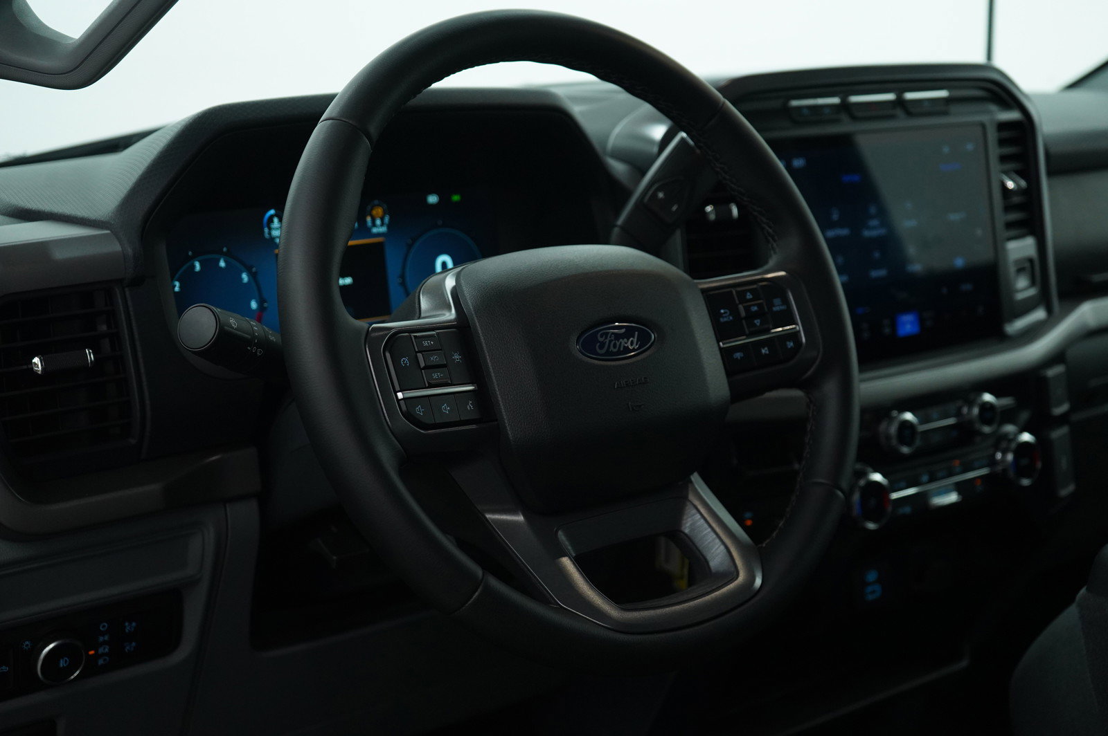 2024 Ford F-150 XLT photo 18