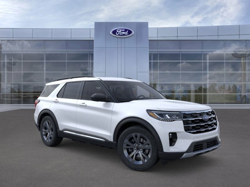 2025 Ford Explorer photo 5
