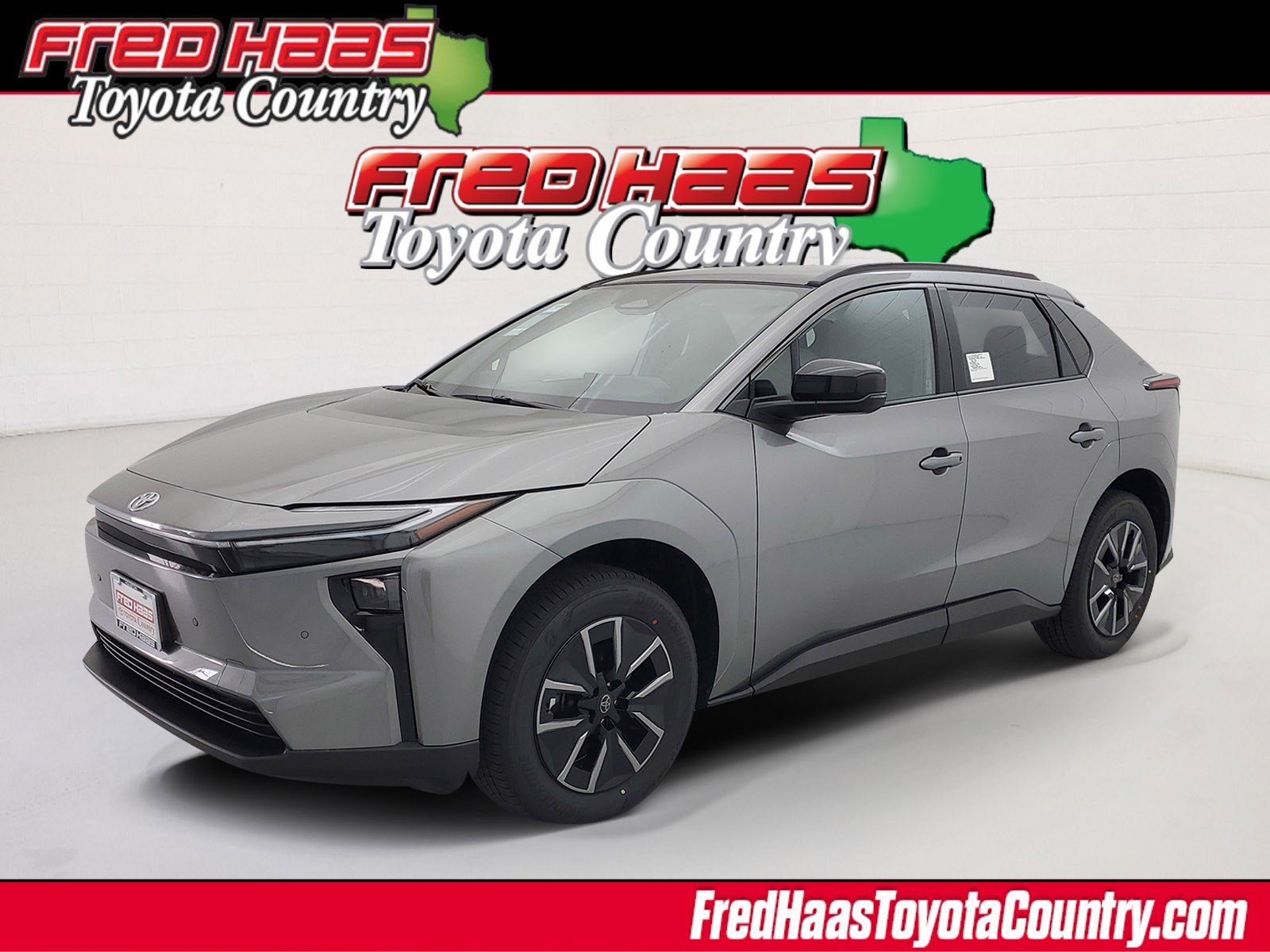 2026 Toyota bZ XLE's photo