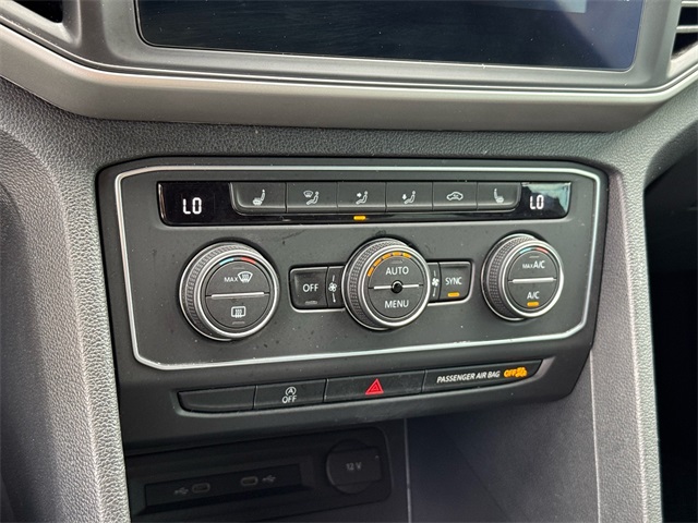 2021 Volkswagen Atlas Cross Sport SE Technology photo 21