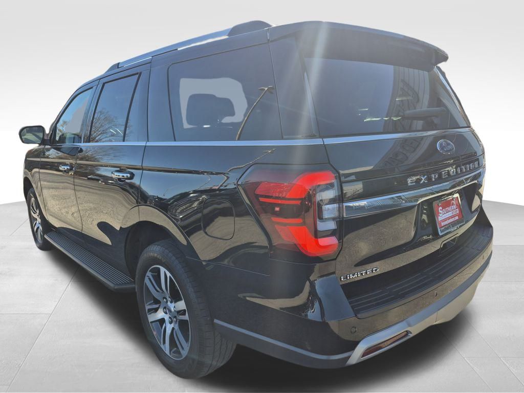 2024 Ford Expedition Limited photo 3