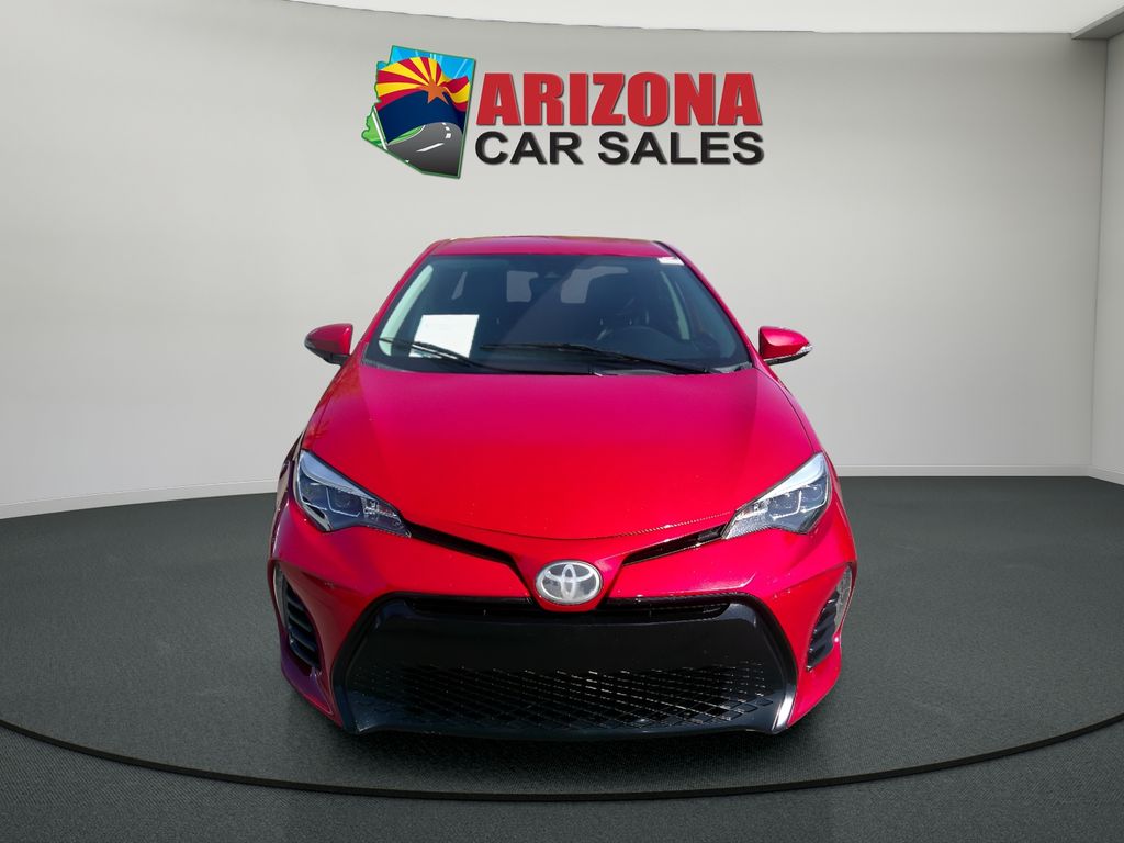 2017 Toyota Corolla SE photo 2