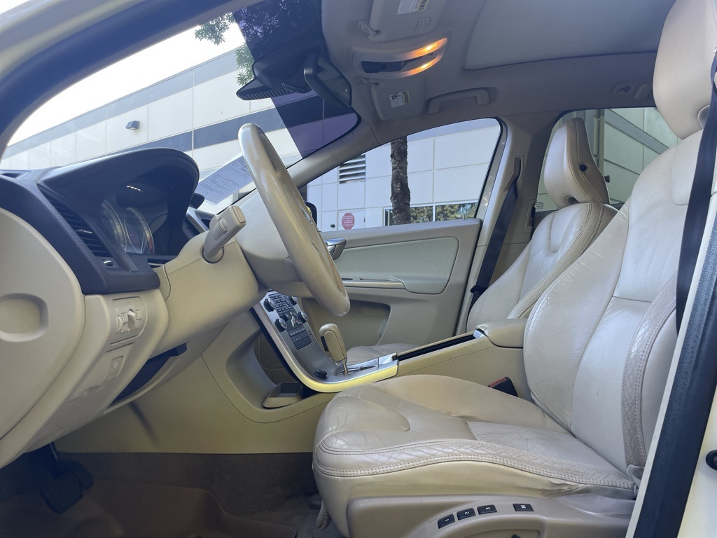 2010 Volvo XC60 T6 photo 17