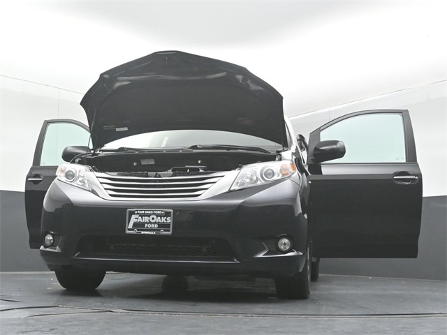 2017 TOYOTA SIENNA - Image 50