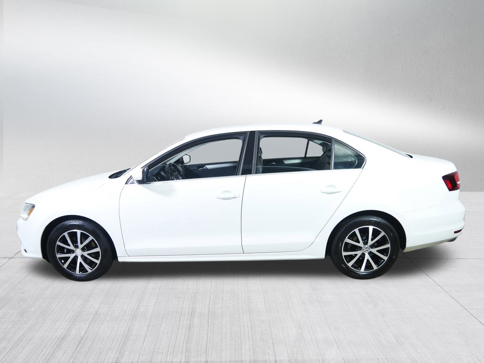 2017 Volkswagen Jetta 1.4T SE photo 4