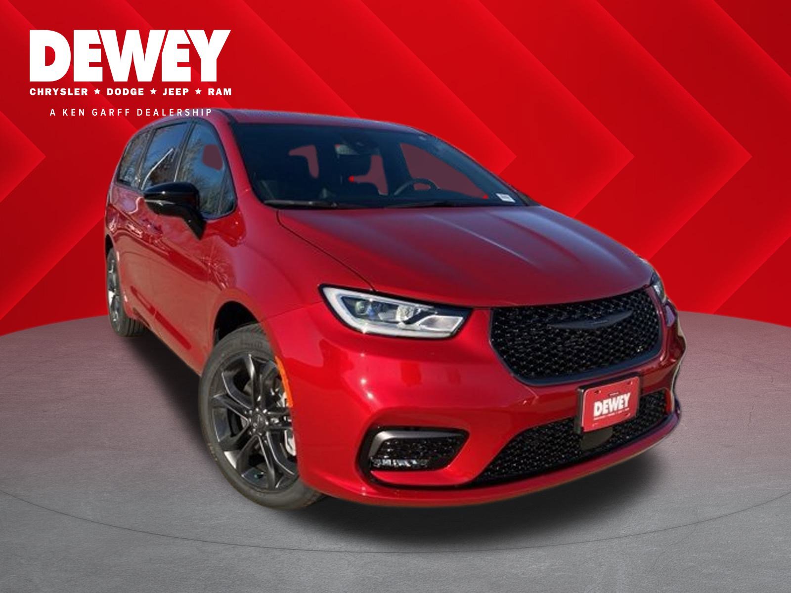 2026 Chrysler Pacifica Select's photo