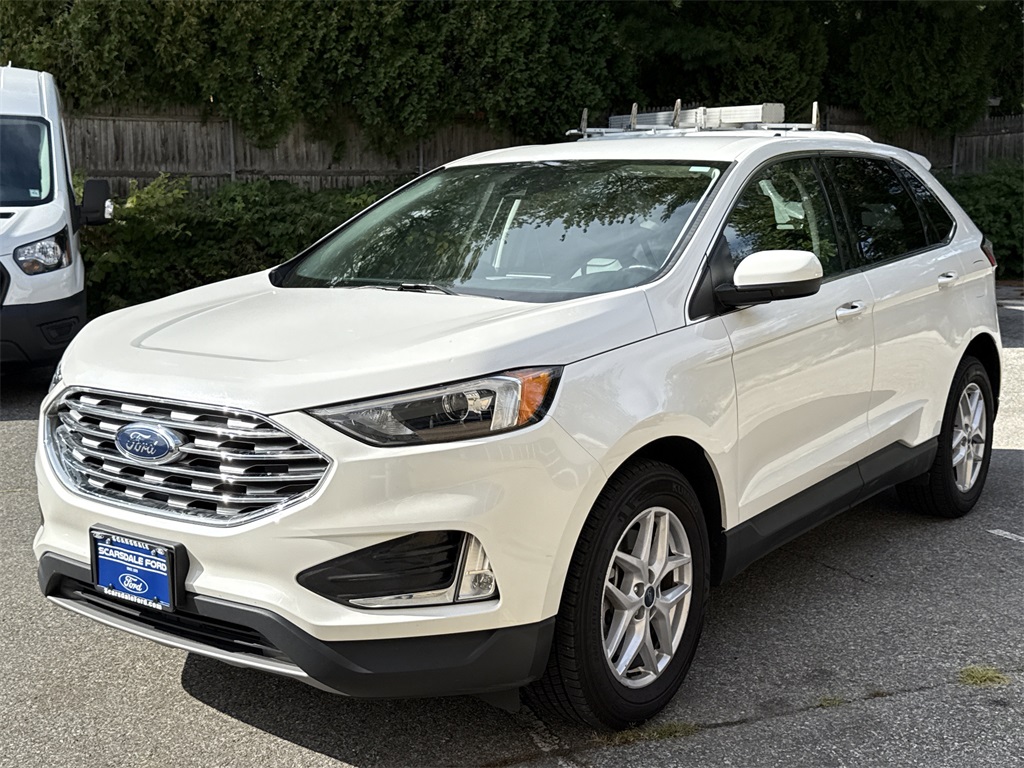 2022 Ford Edge SEL photo 7