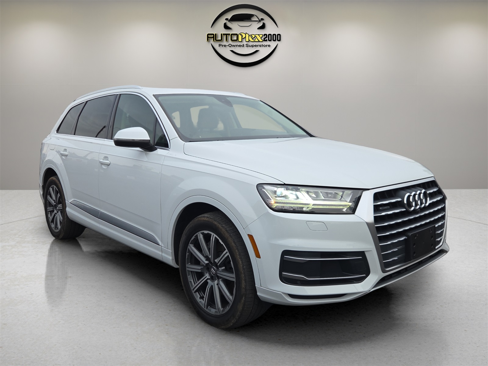 2019 Audi Q7 Premium Plus's photo