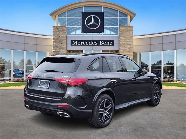 2026 Mercedes Benz GLC 300 4MATIC photo 3