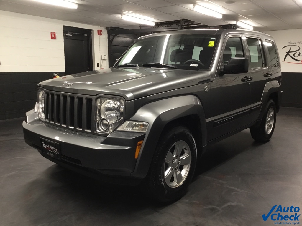 2012 Jeep Liberty Sport photo 4