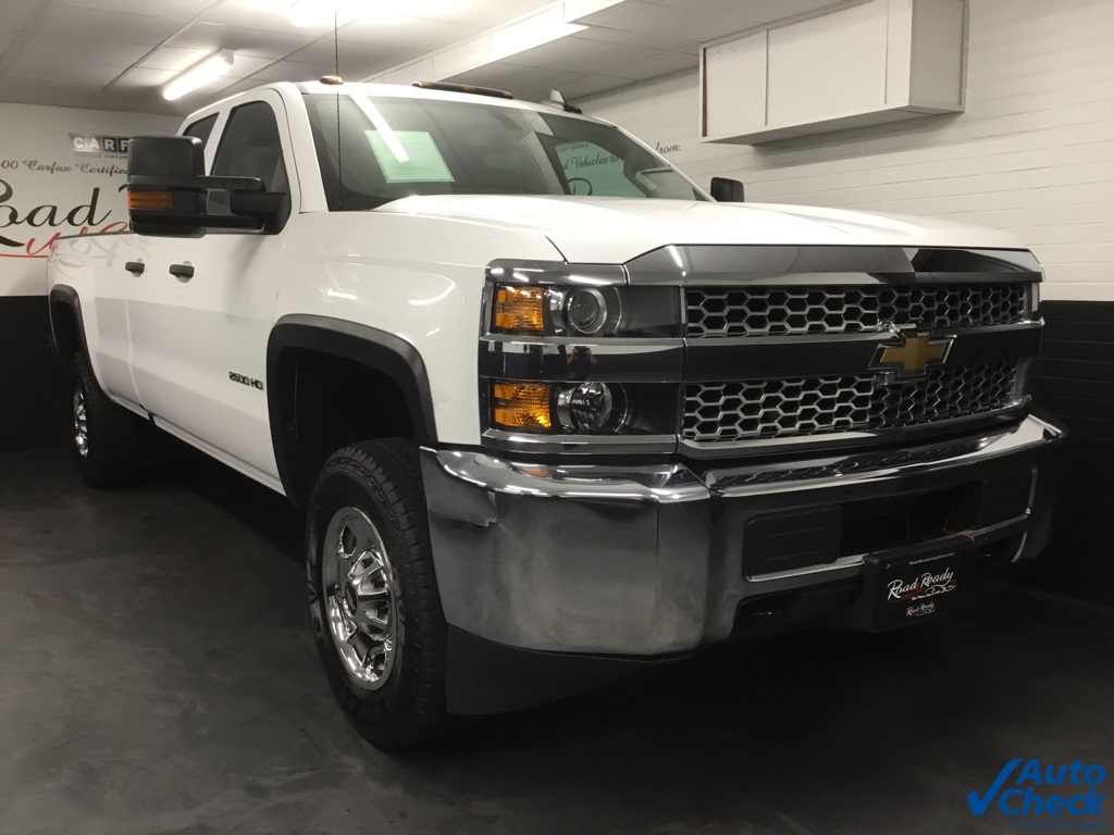 2019 Chevrolet Silverado 2500HD Work Truck photo 3