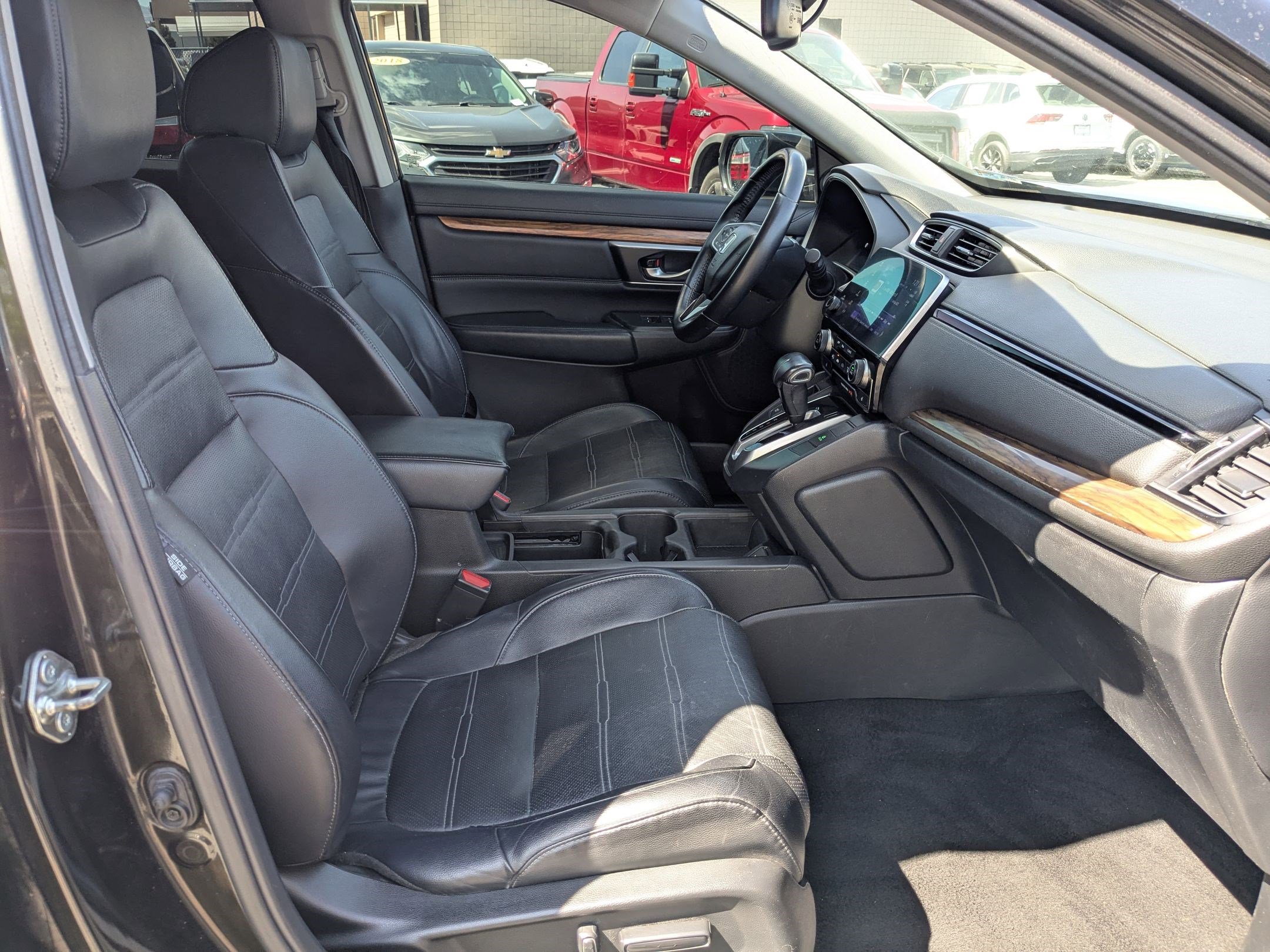 2018 Honda CR-V Touring photo 31