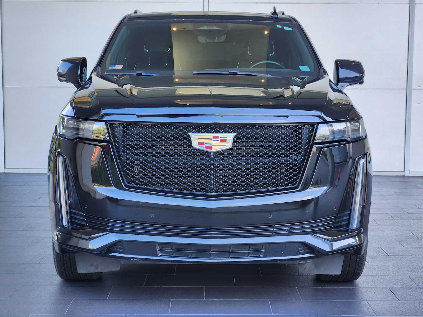 2023 Cadillac Escalade ESV Sport photo 2