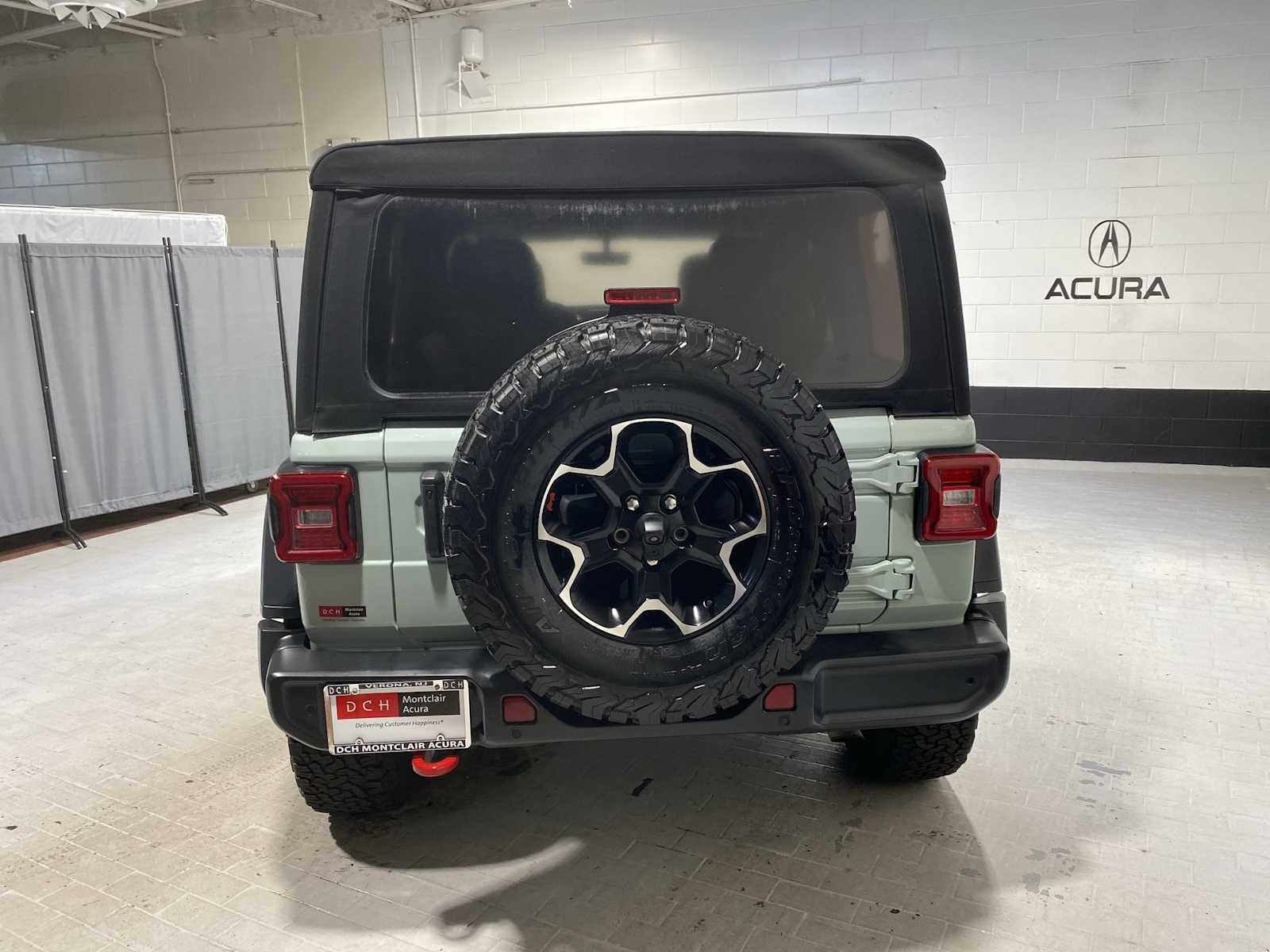 2023 Jeep Wrangler Rubicon photo 5