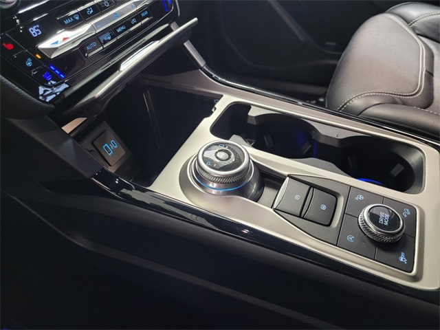 2021 Ford Explorer ST photo 21