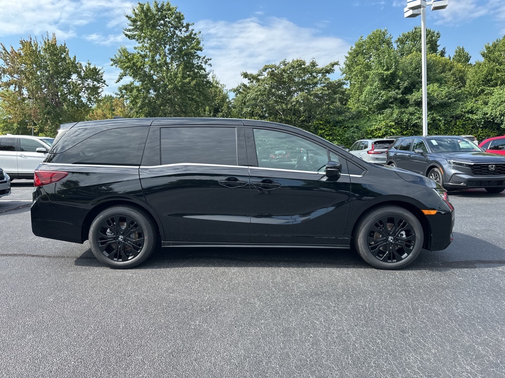 2025 Honda Odyssey photo 2