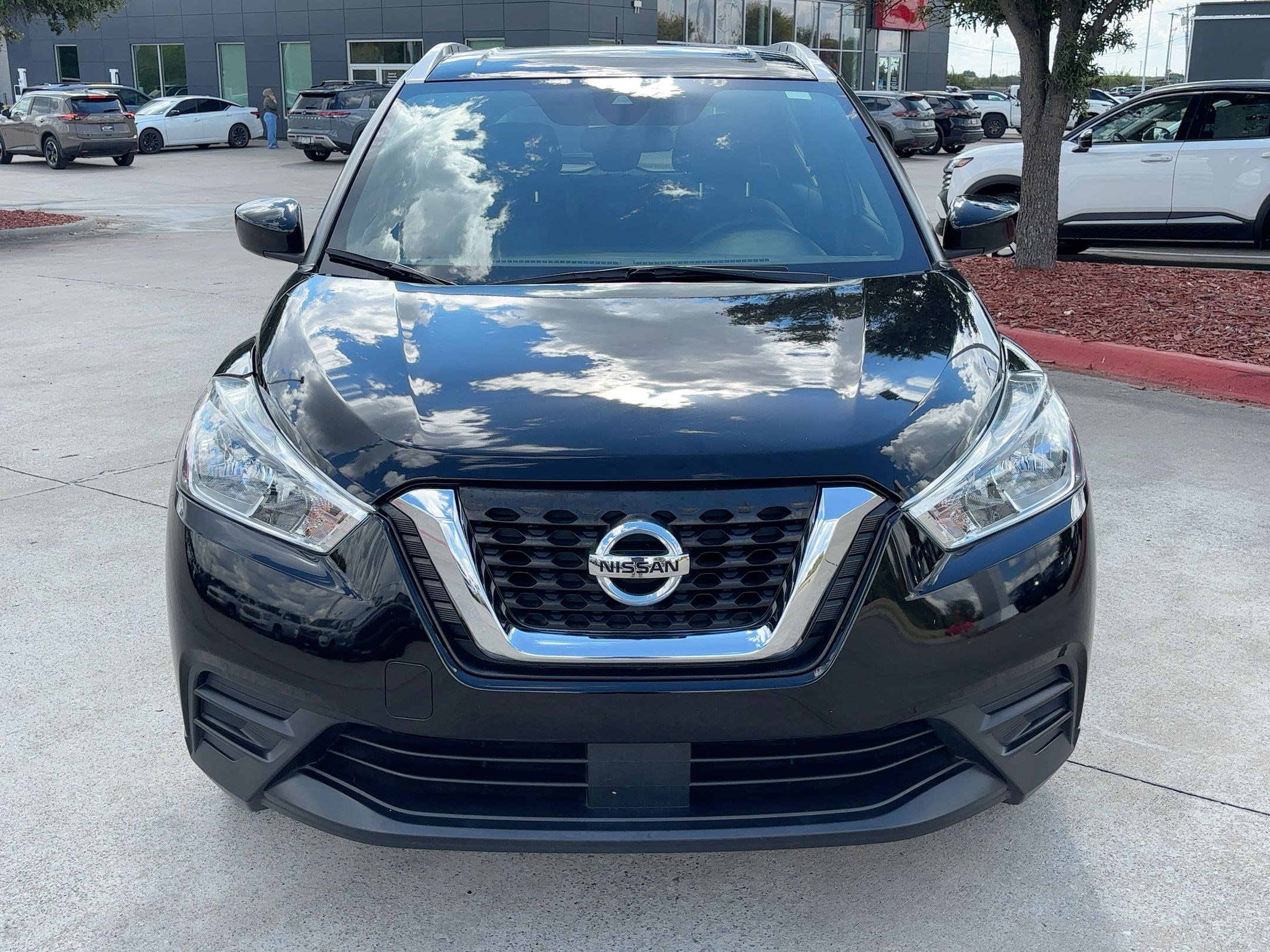 2020 Nissan Kicks SV photo 6