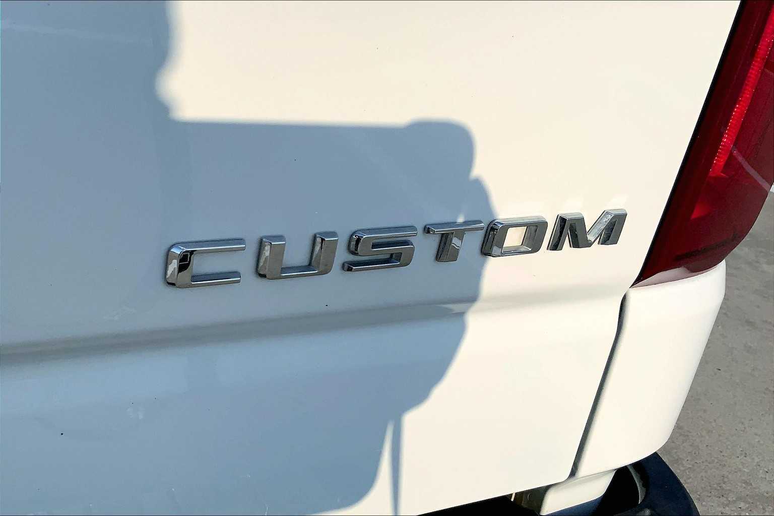 2021 Chevrolet Silverado 1500 Custom photo 9
