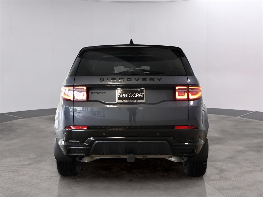 2025 Land Rover Discovery Sport SE photo 4
