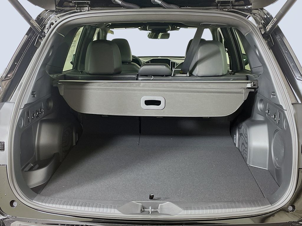 2025 Subaru Forester Limited photo 23