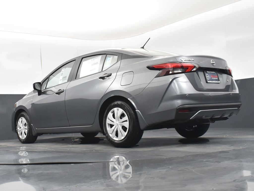 2025 Nissan Versa 1.6 S photo 30