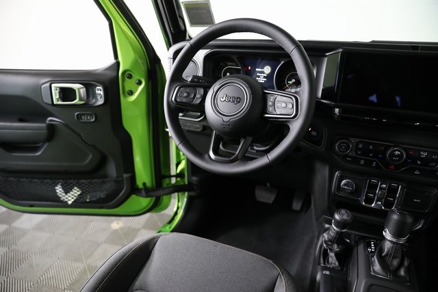2025 Jeep Wrangler Sport S photo 17