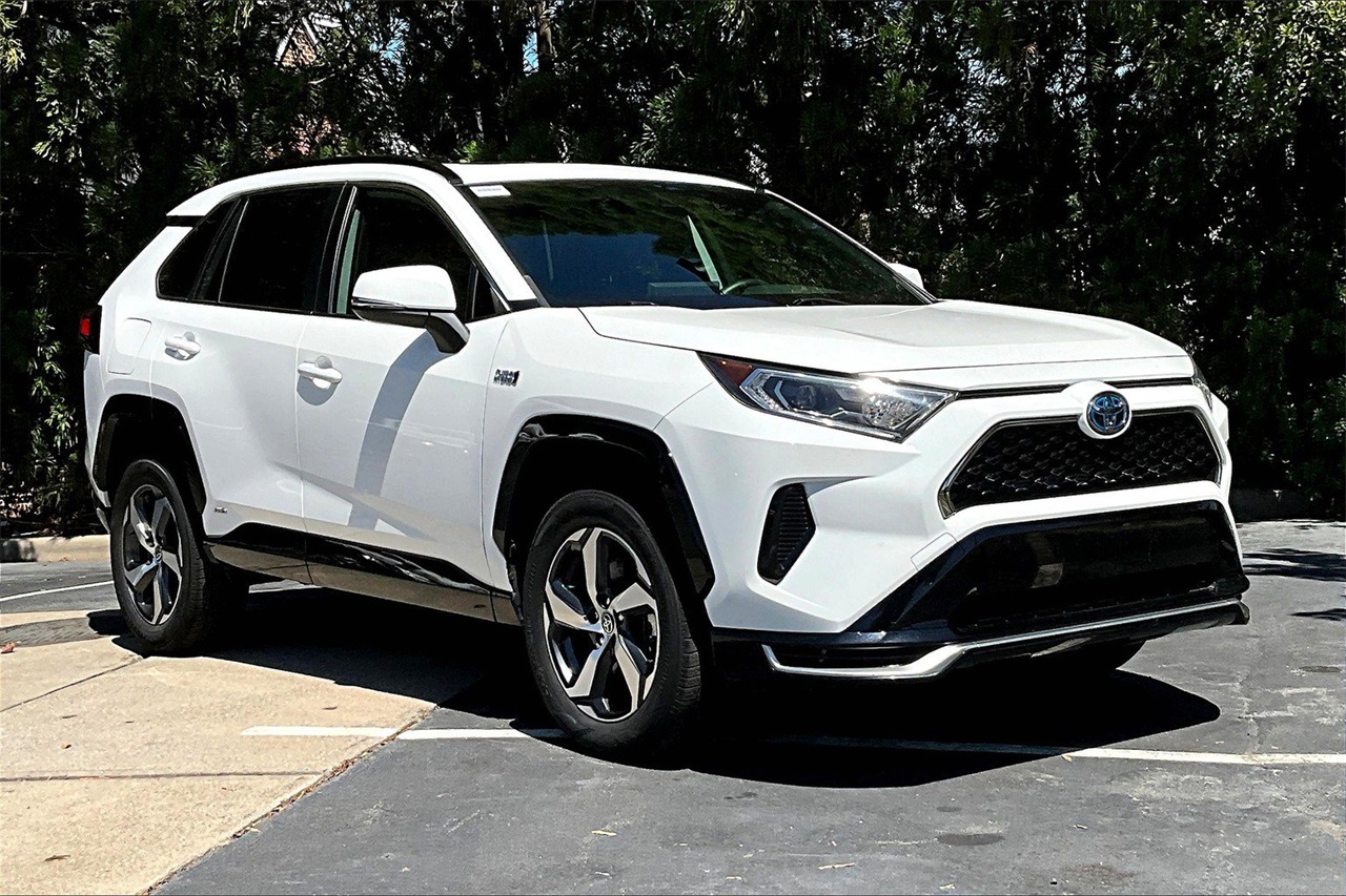 2021 Toyota RAV4 Prime XLE Premium photo 2