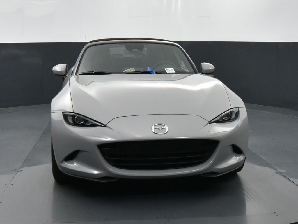 2025 Mazda MX-5 Miata Miata Grand Touring photo 2
