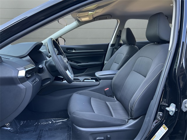 2023 Nissan Altima 2.5 SV photo 12