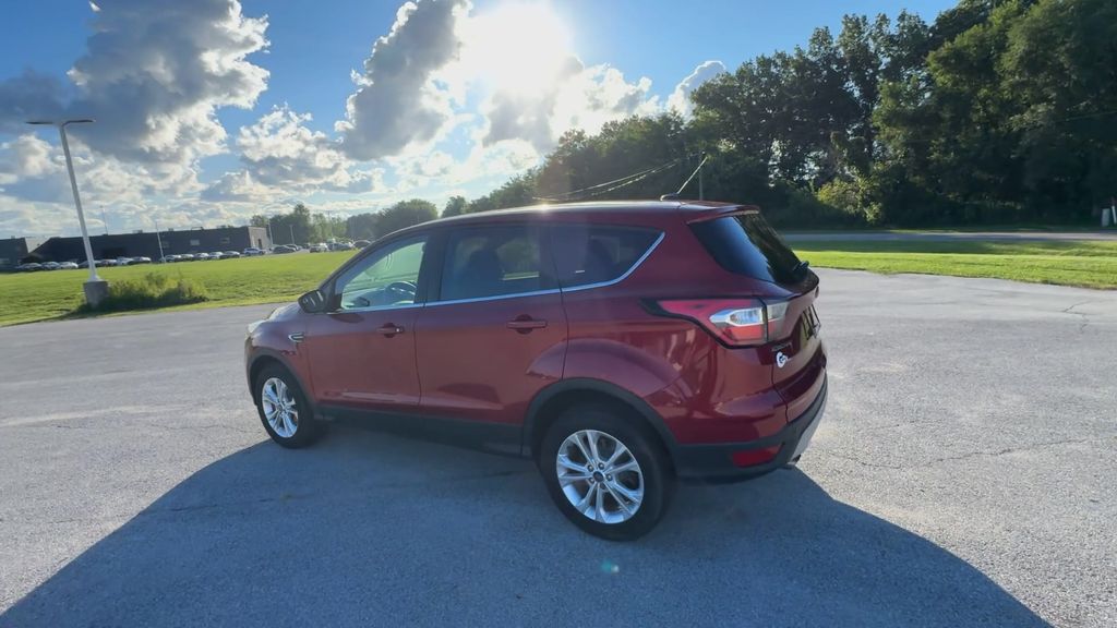2017 Ford Escape SE photo 4
