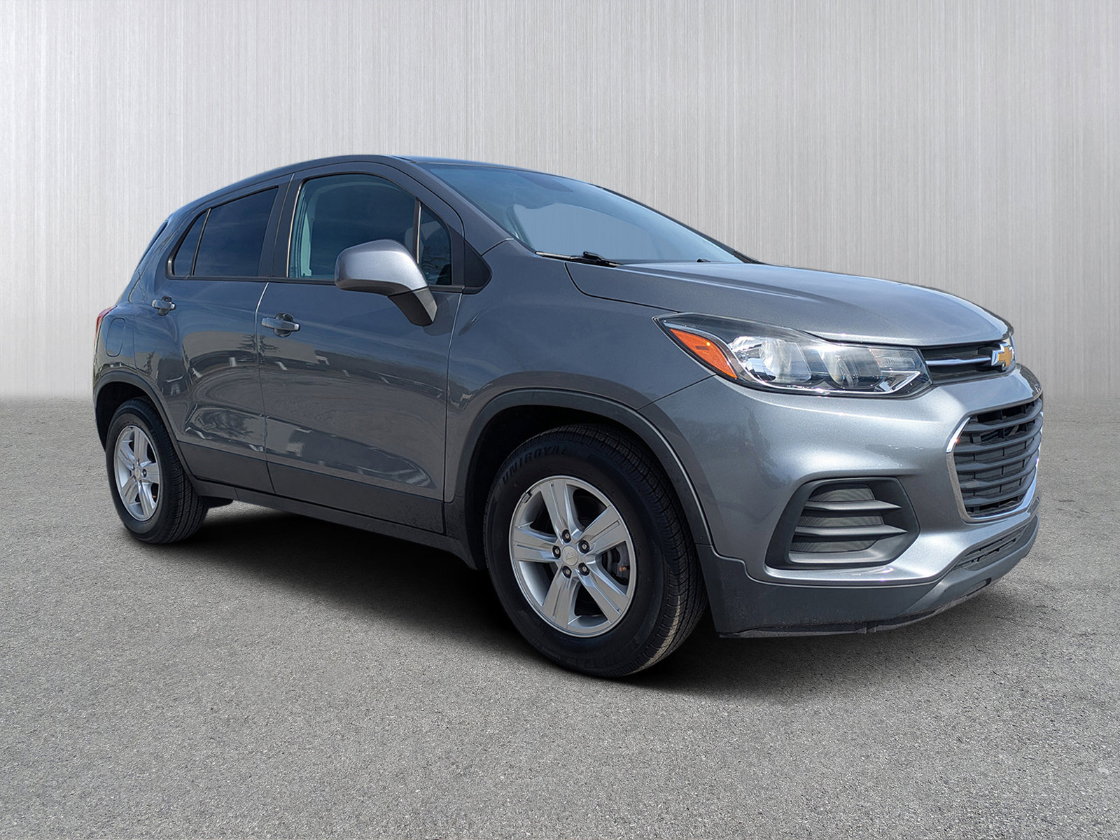 2020 Chevrolet Trax LS's photo