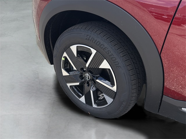 2025 Nissan Kicks SV photo 23