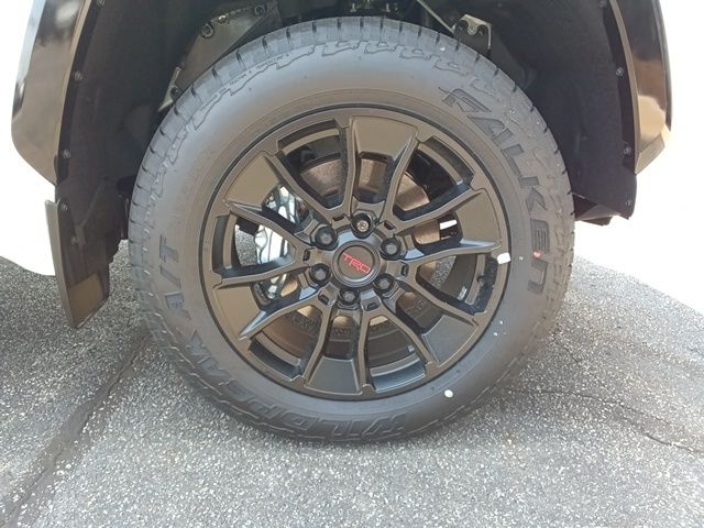 2025 Toyota Tundra 1794 Edition CrewMax photo 9